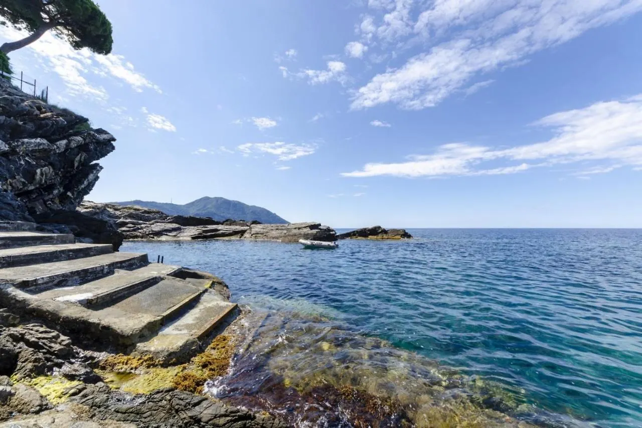 Apartment Joivy Villa With Splendid View And Private Garden In Mulinetti Recco Italy