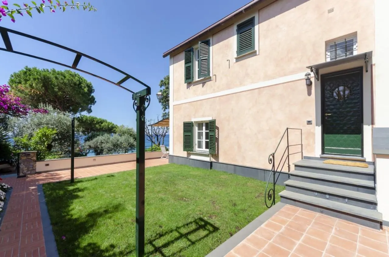 Joivy Villa With Splendid View And Private Garden In Mulinetti Recco